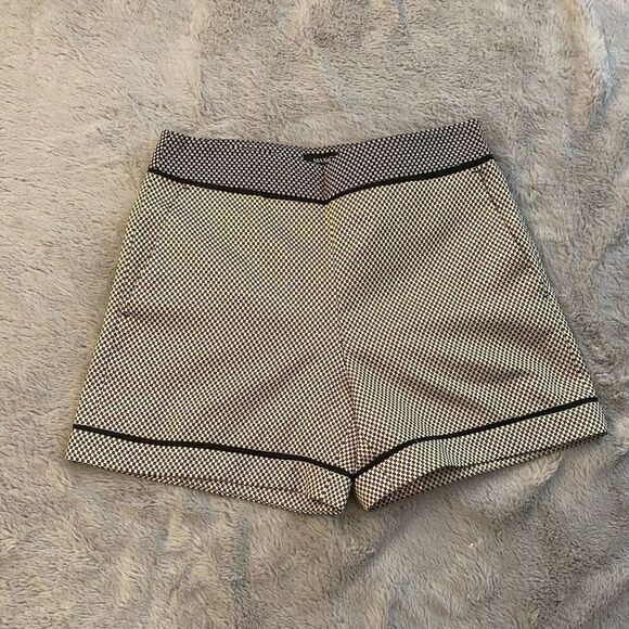 Max&Co goldish shorts, size 2 - Picture 1 of 8